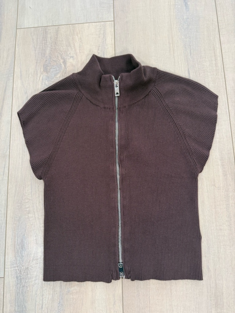 Camila Coelho Dark Brown Ribbed Short-Sleeve Zip Mock Neck Top
